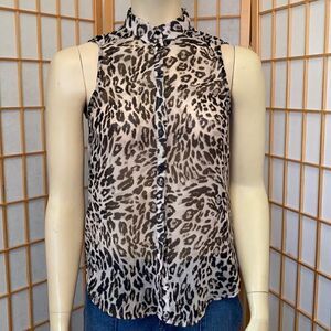 3/$20 H&M Sleeveless Cheeta Print Buttondown